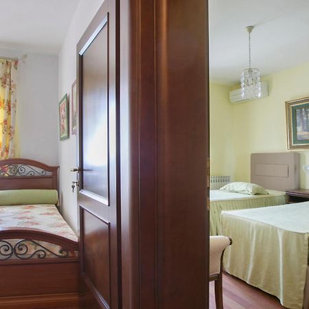 Royal Holiday Apartments Sveti Stefan Ilha Sveti Stefan Exterior foto