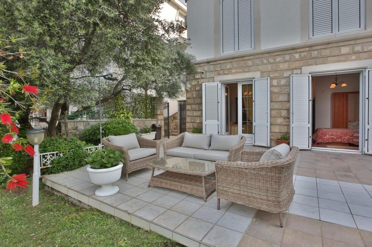 Royal Holiday Apartments Sveti Stefan Ilha Sveti Stefan Exterior foto