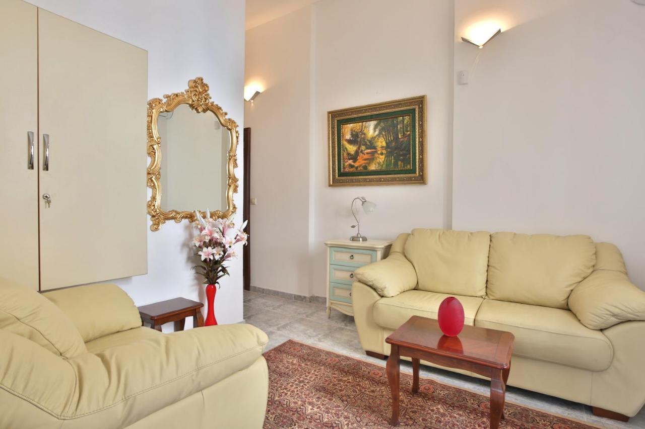 Royal Holiday Apartments Sveti Stefan Ilha Sveti Stefan Exterior foto