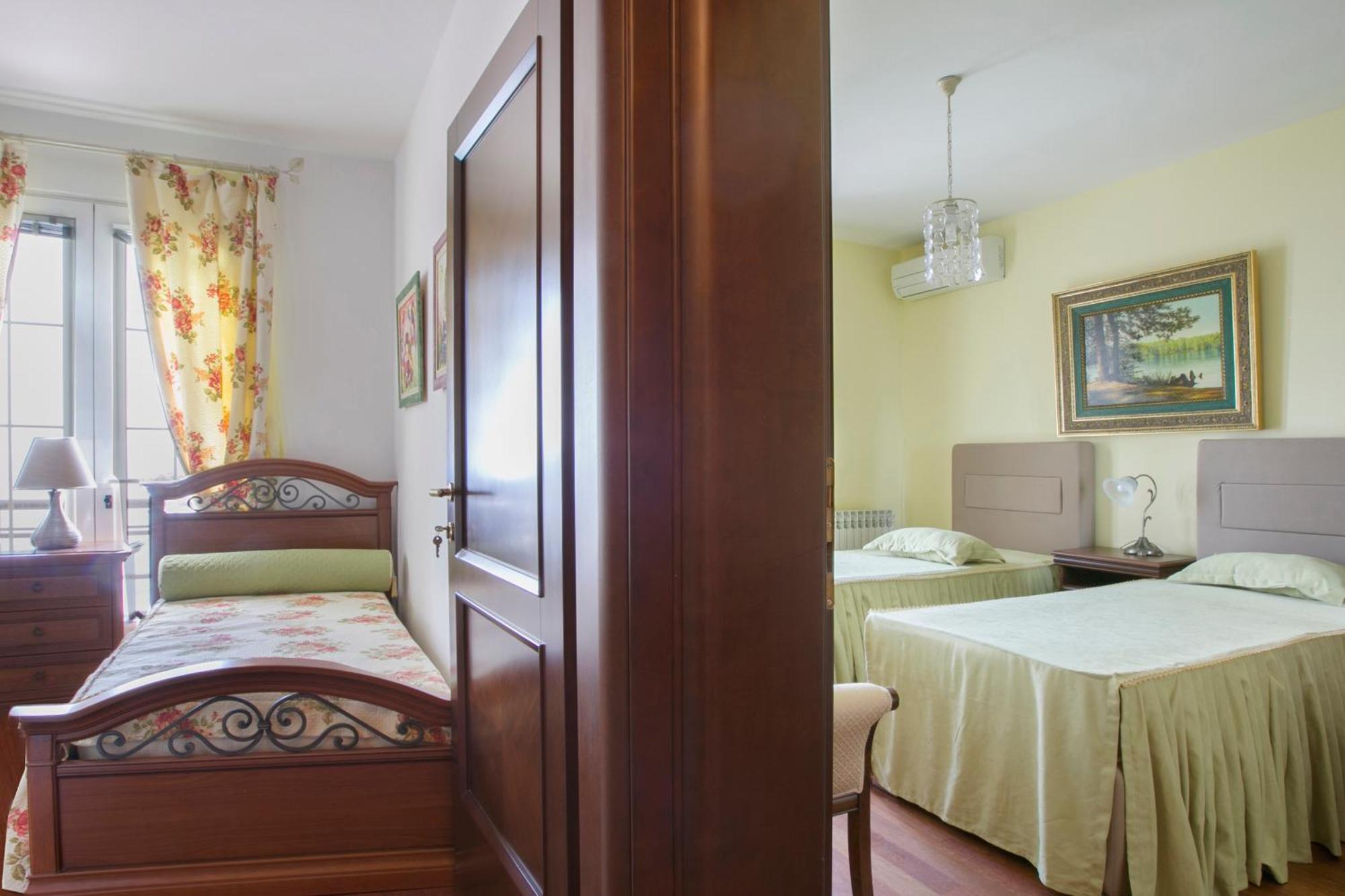 Royal Holiday Apartments Sveti Stefan Ilha Sveti Stefan Exterior foto
