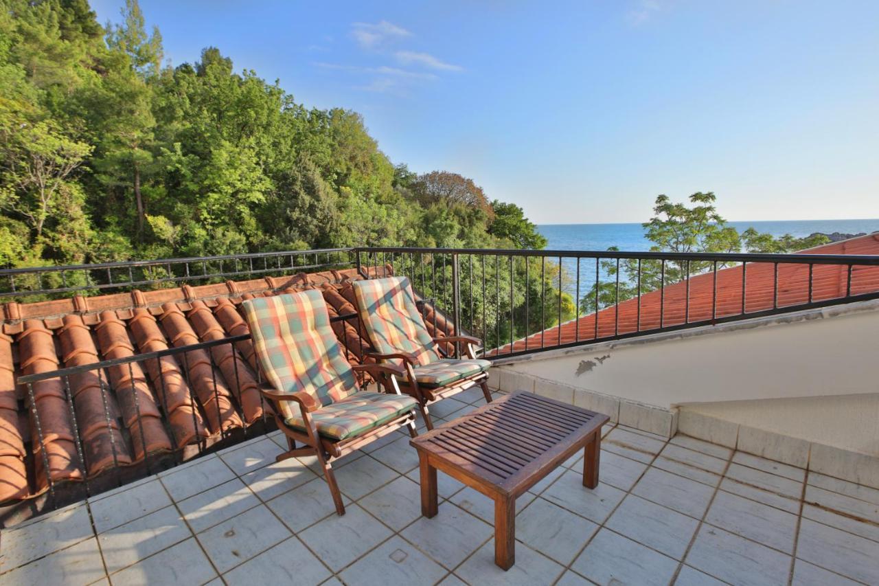 Royal Holiday Apartments Sveti Stefan Ilha Sveti Stefan Exterior foto