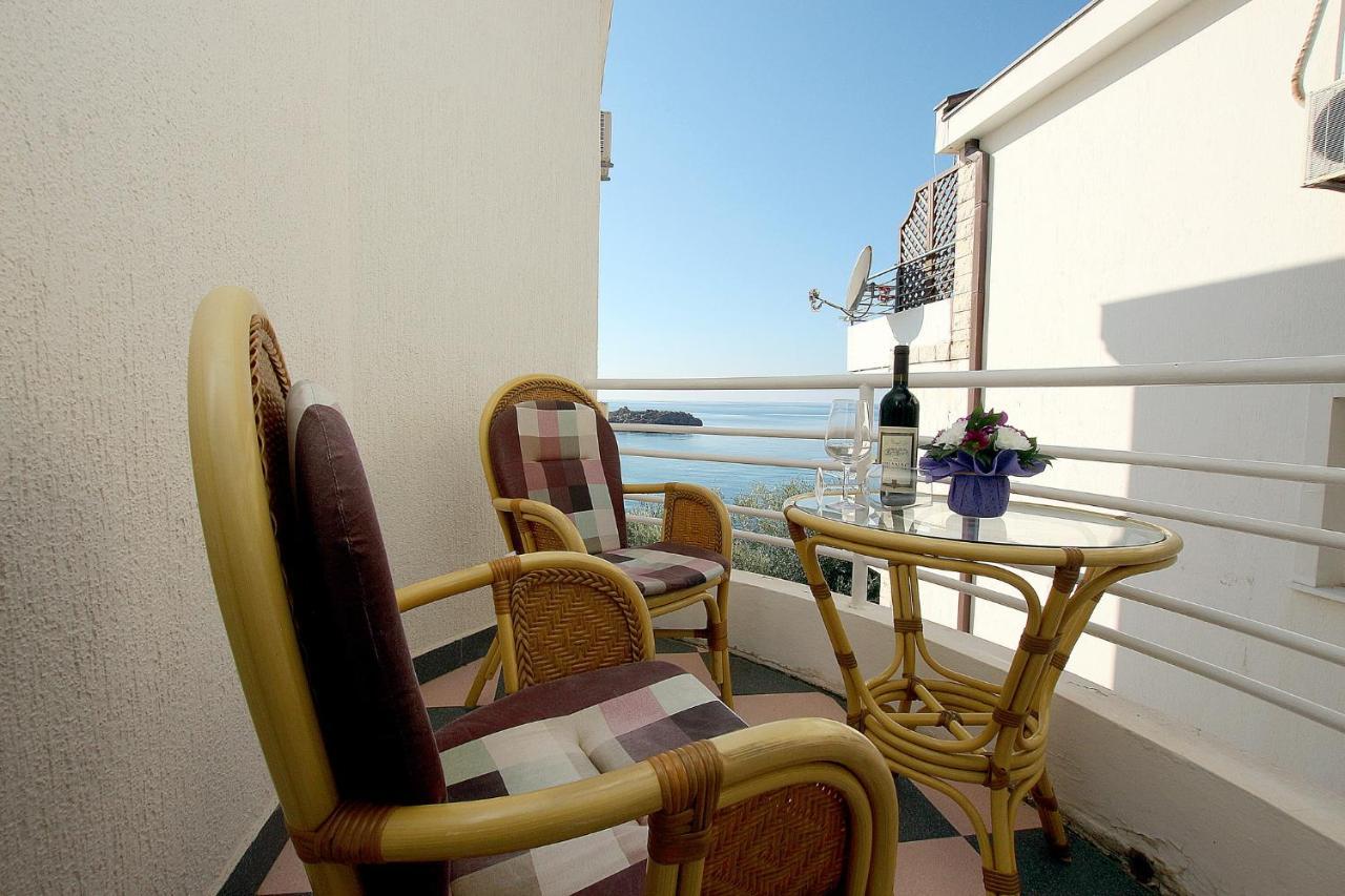 Royal Holiday Apartments Sveti Stefan Ilha Sveti Stefan Exterior foto