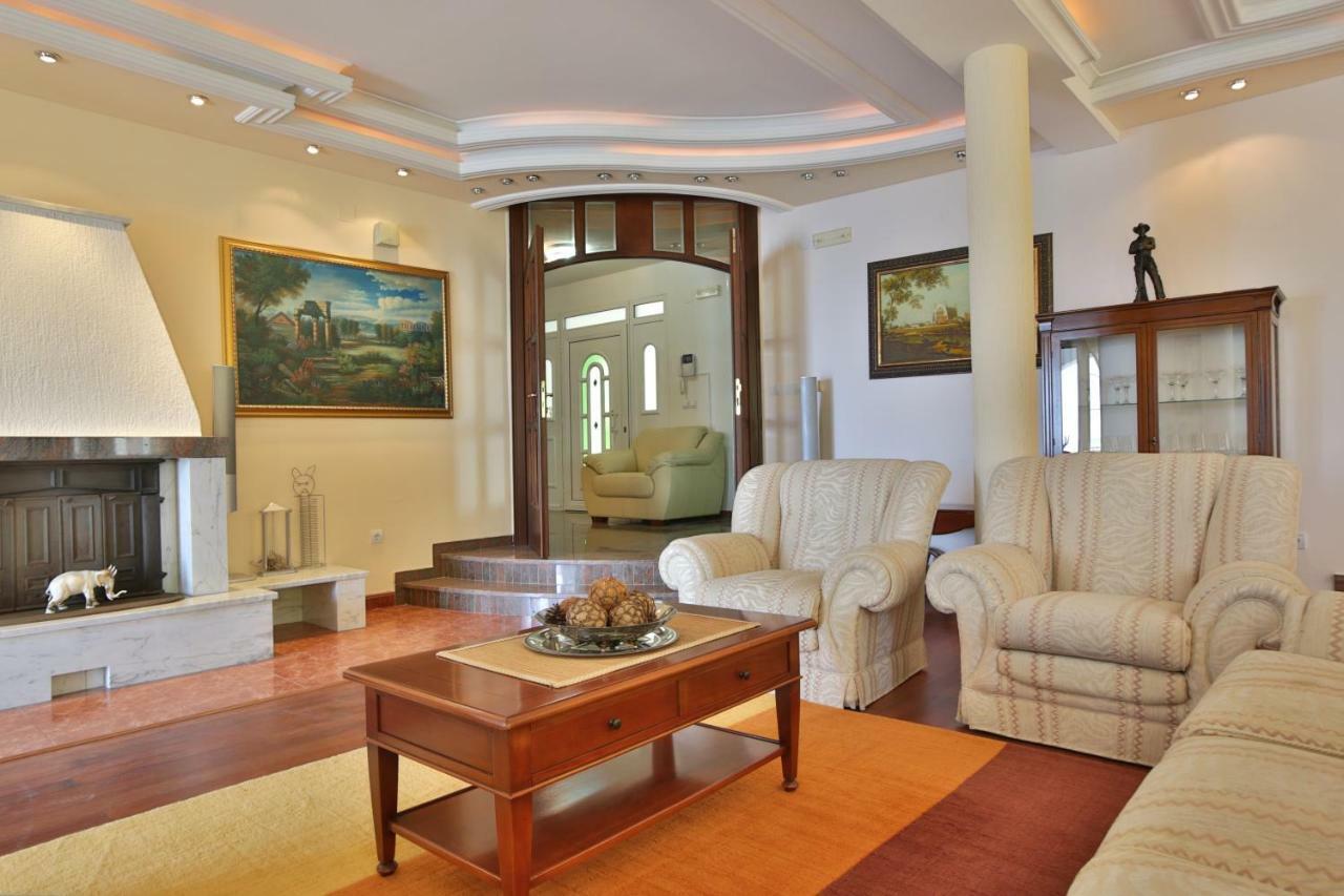 Royal Holiday Apartments Sveti Stefan Ilha Sveti Stefan Exterior foto