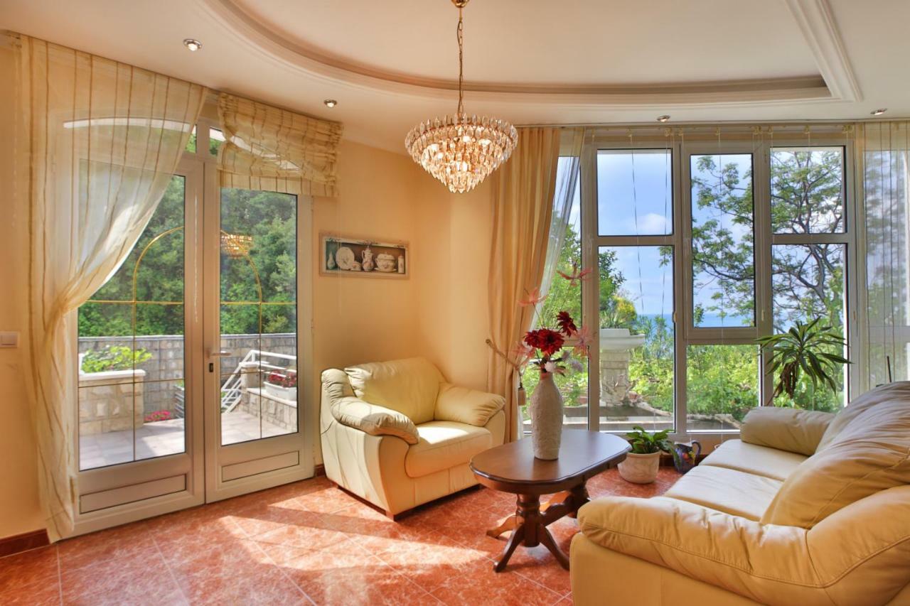 Royal Holiday Apartments Sveti Stefan Ilha Sveti Stefan Exterior foto