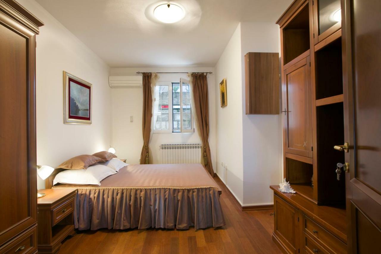 Royal Holiday Apartments Sveti Stefan Ilha Sveti Stefan Exterior foto